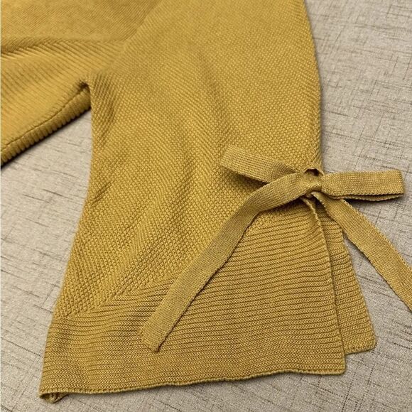 MICHELLE NICOLE CLICHE Sweater Womens Small Yellow Gold 3/4 Sleeves Tie Sleeves - Picture 8 of 11